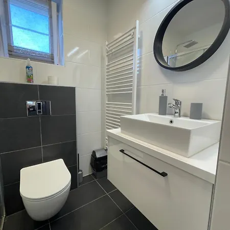 D 20 Apartmanhaz Dozsa Gyoergy Utca 20 *